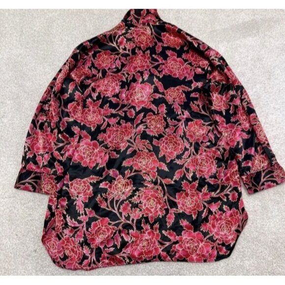 Victoria's Secret Pajama Shirt Red Black Floral Button Up Size Medium - Picture 8 of 8